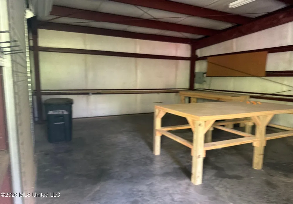 1058 Clabber Creek Drive Summit, MS 39666