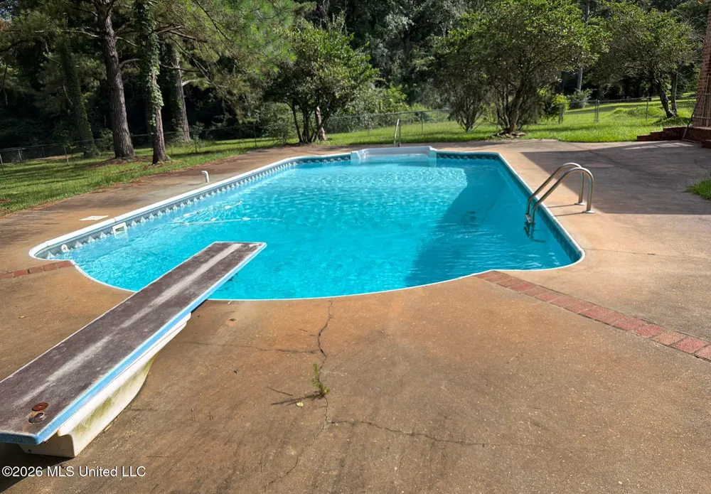 1058 Clabber Creek Drive Summit, MS 39666