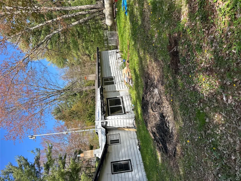 242 Hickory Street Hay Township, MI 48624