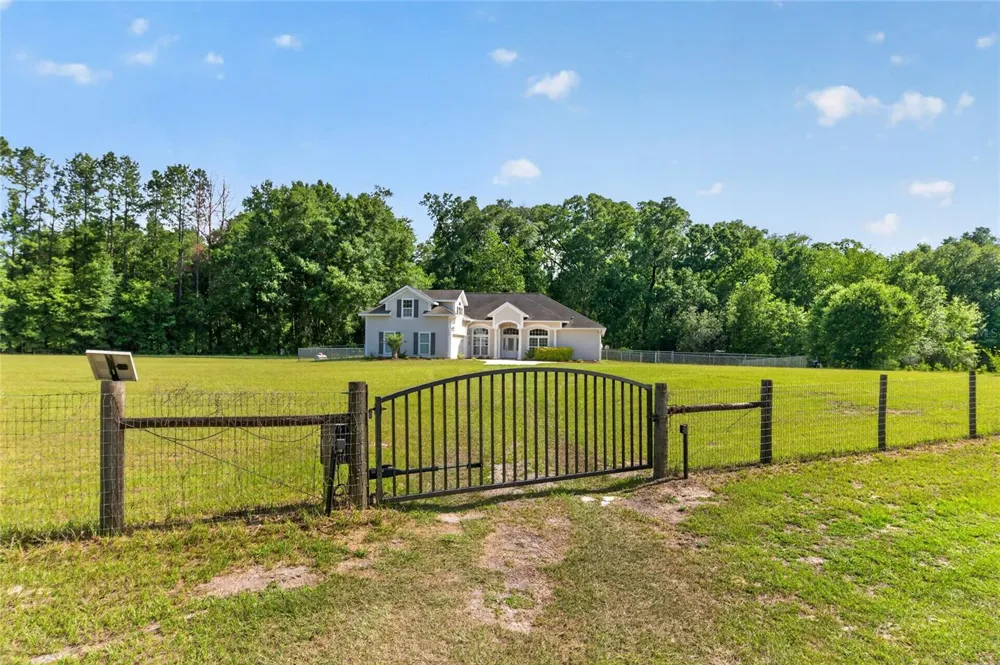 26807 SW 20TH PLACE Newberry, FL 32669