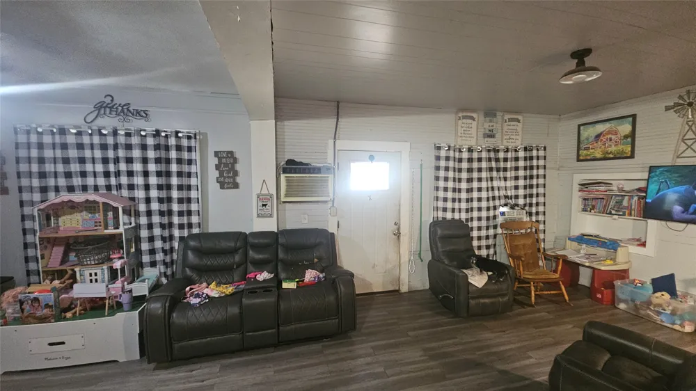 151 S FM 573 Mullin, TX 76864