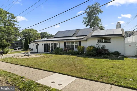 896 PINE HILL RD