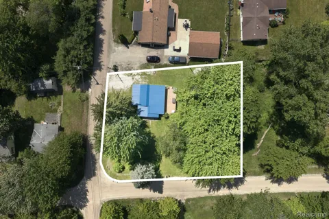 7496 Forest Drive
