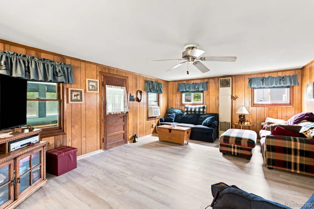 7496 Forest Drive Worth Township, MI 48450