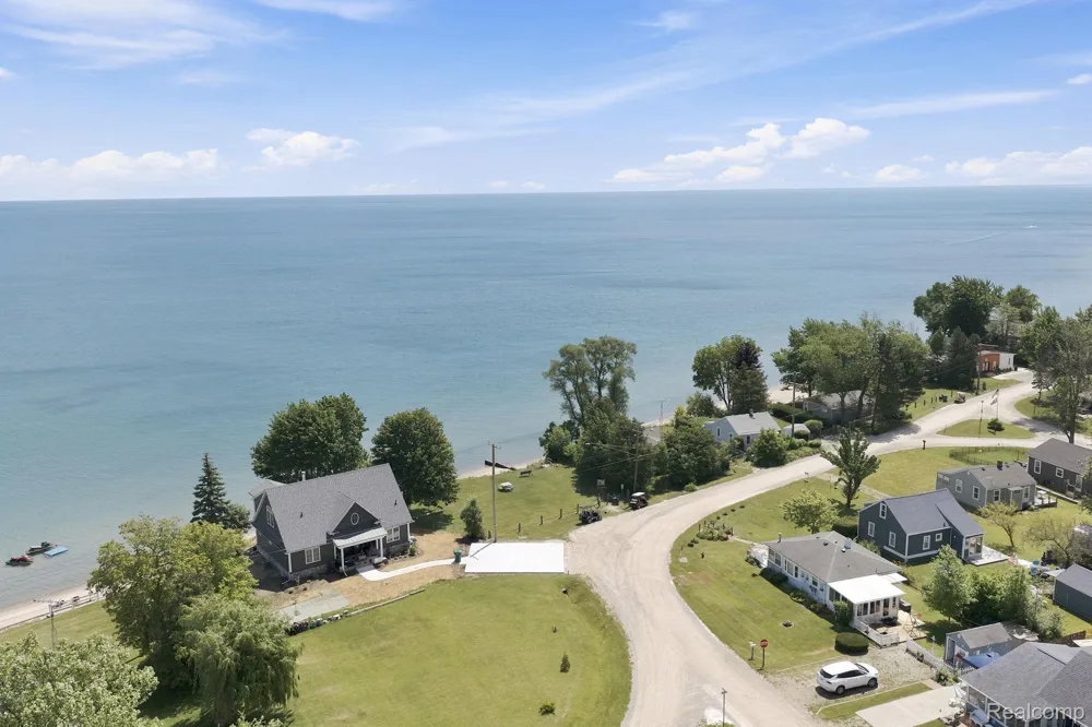7496 Forest Drive Worth Township, MI 48450