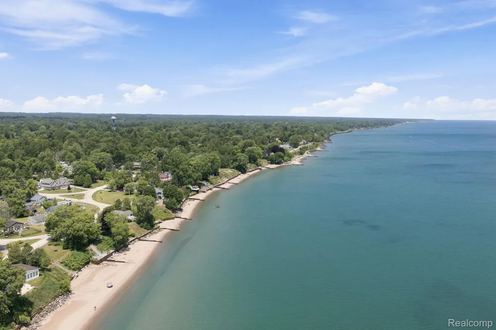 7496 Forest Drive Worth Township, MI 48450