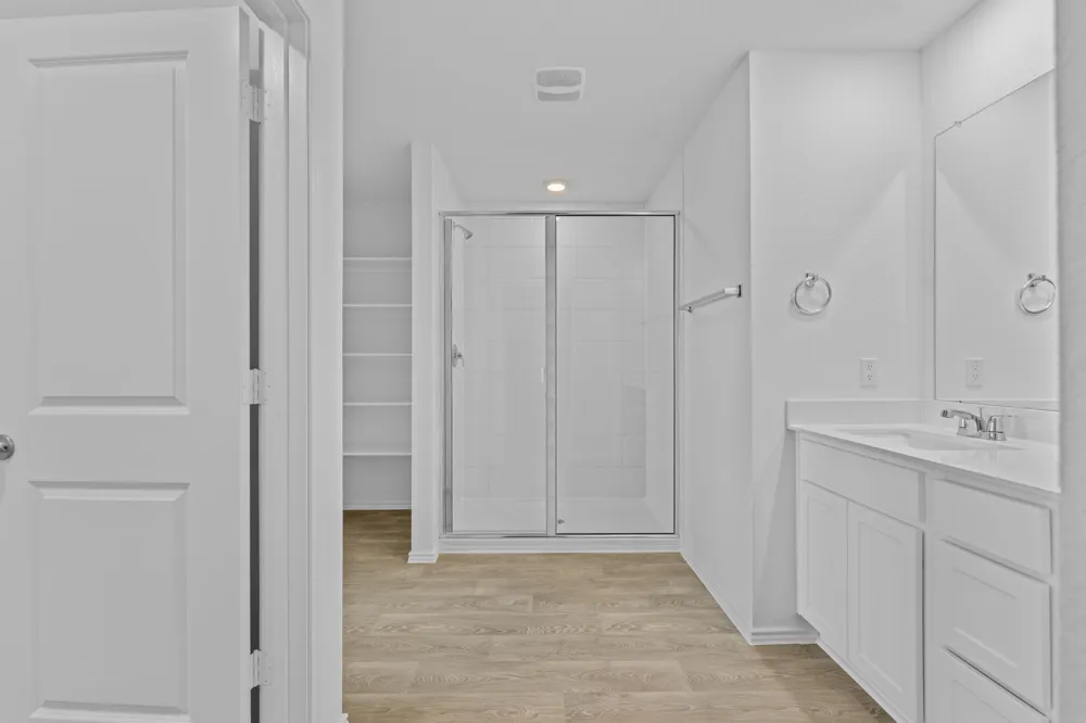 12208 Silverton Tree Bend Mustang Ridge, TX 78610