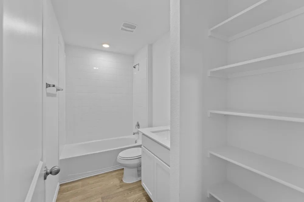 12208 Silverton Tree Bend Mustang Ridge, TX 78610