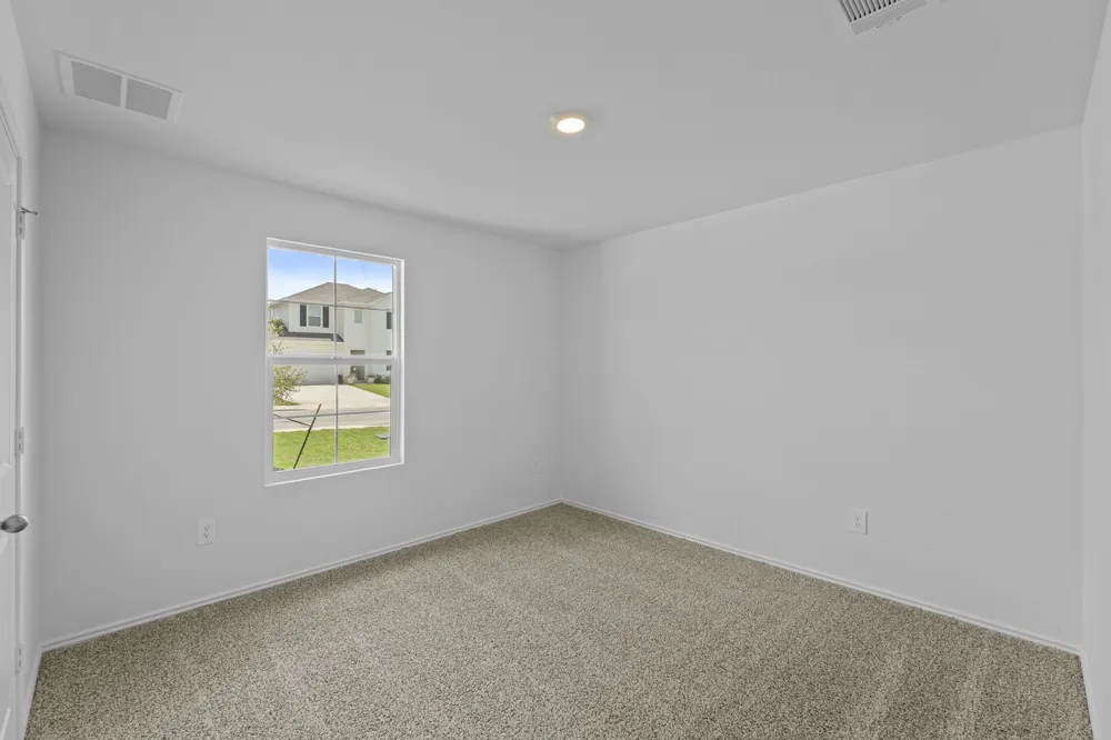 12208 Silverton Tree Bend Mustang Ridge, TX 78610