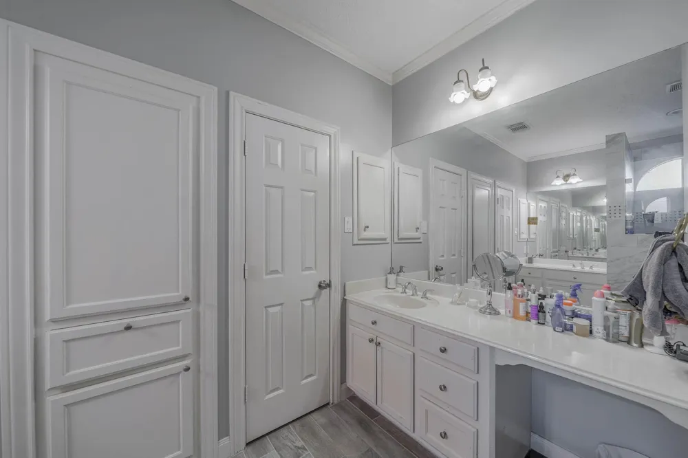 3119 Scenic Elm Street Houston, TX 77059