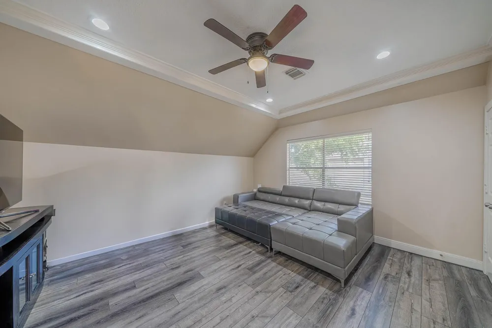 3119 Scenic Elm Street Houston, TX 77059