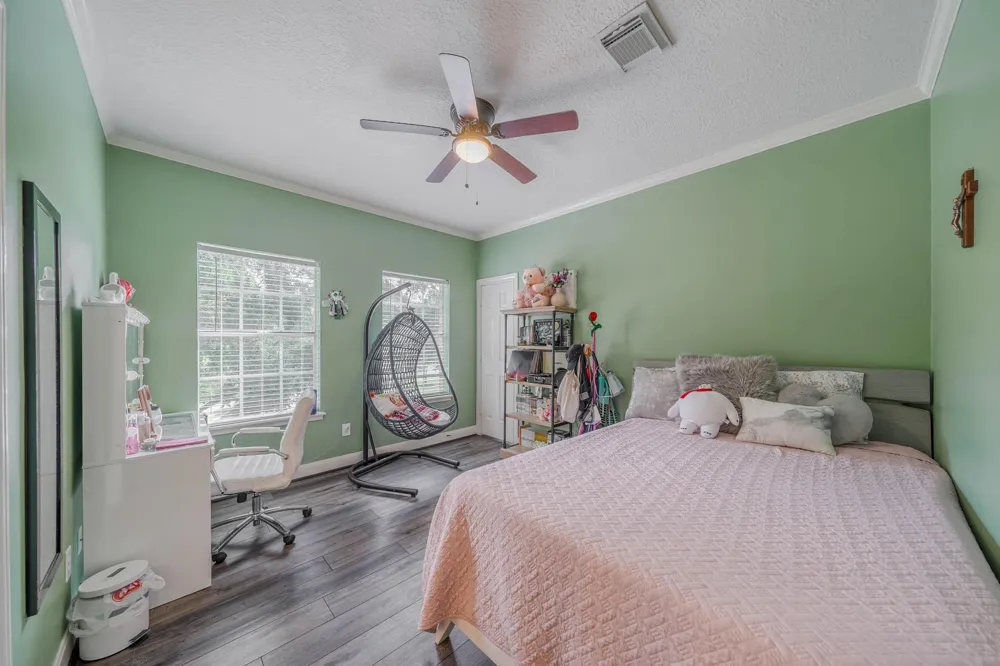 3119 Scenic Elm Street Houston, TX 77059