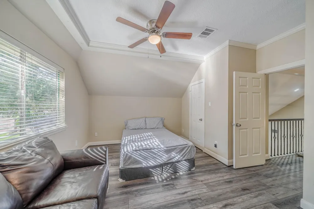 3119 Scenic Elm Street Houston, TX 77059