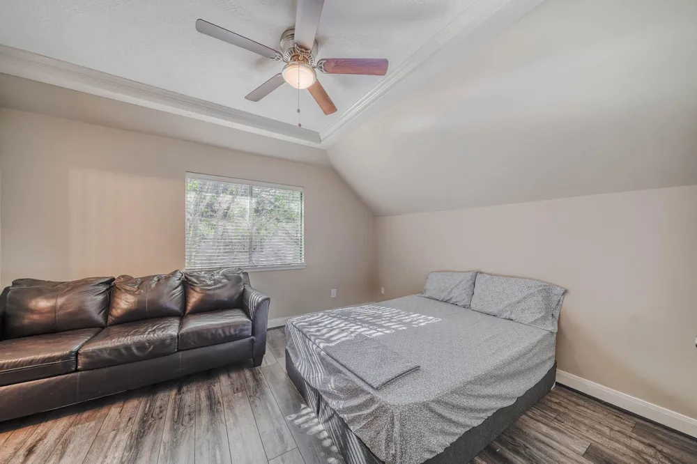 3119 Scenic Elm Street Houston, TX 77059