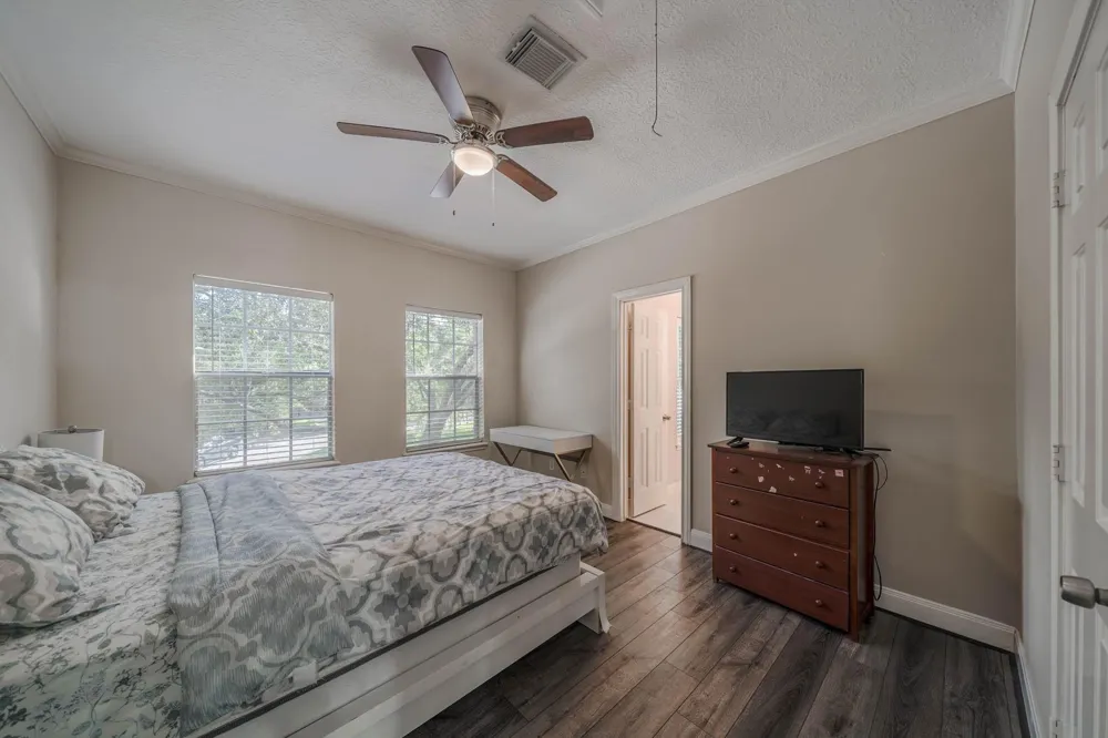 3119 Scenic Elm Street Houston, TX 77059