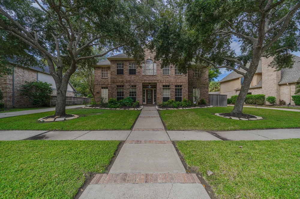 3119 Scenic Elm Street Houston, TX 77059