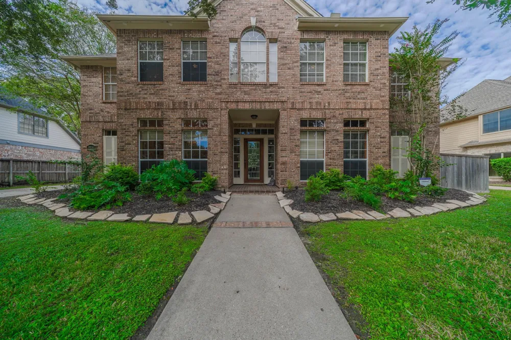 3119 Scenic Elm Street Houston, TX 77059