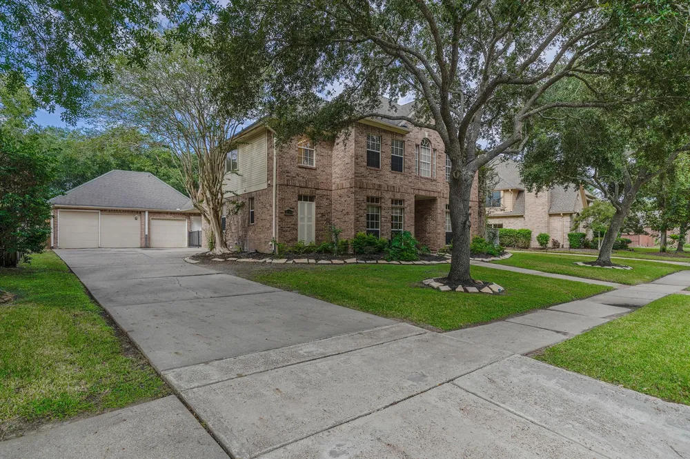 3119 Scenic Elm Street Houston, TX 77059