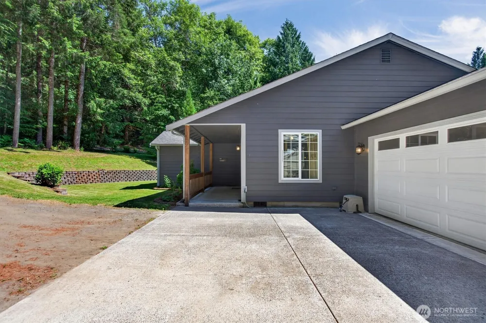 937 Germany Creek Longview, WA 98632