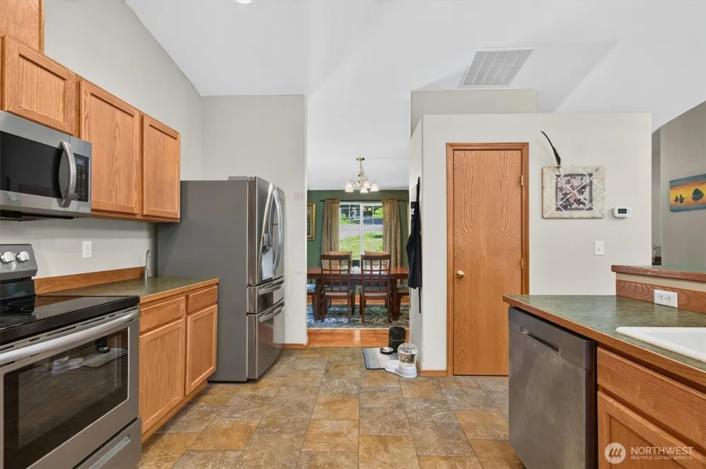 937 Germany Creek Longview, WA 98632