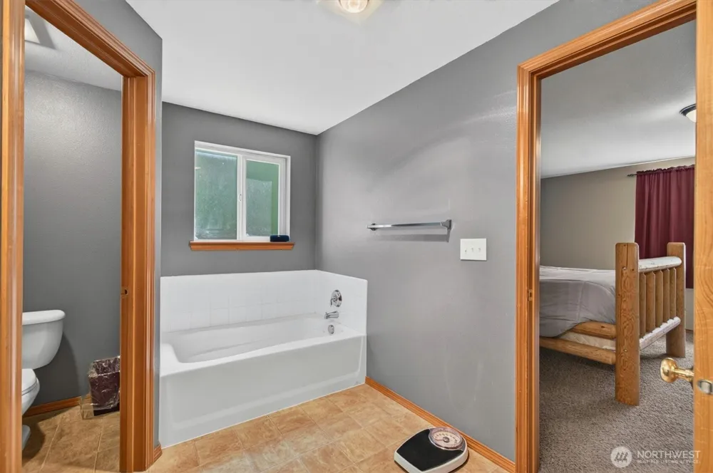 937 Germany Creek Longview, WA 98632