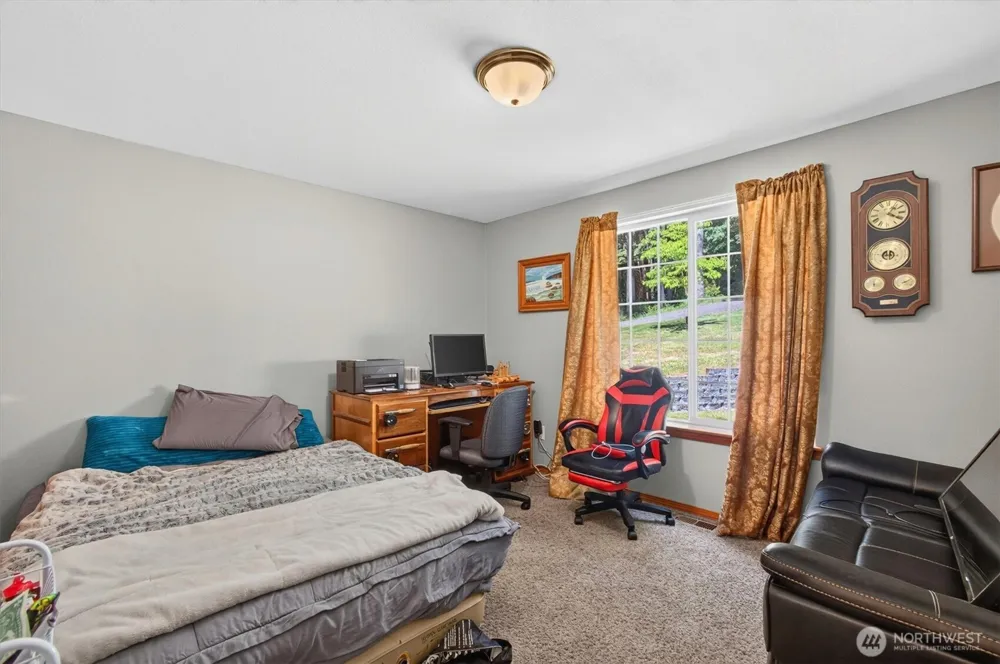 937 Germany Creek Longview, WA 98632