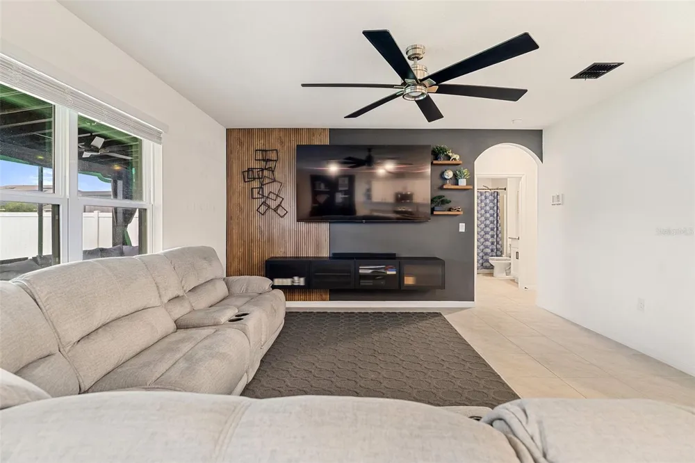 2533 HARMONIA HAMMOCK ROAD St Cloud, FL 34773