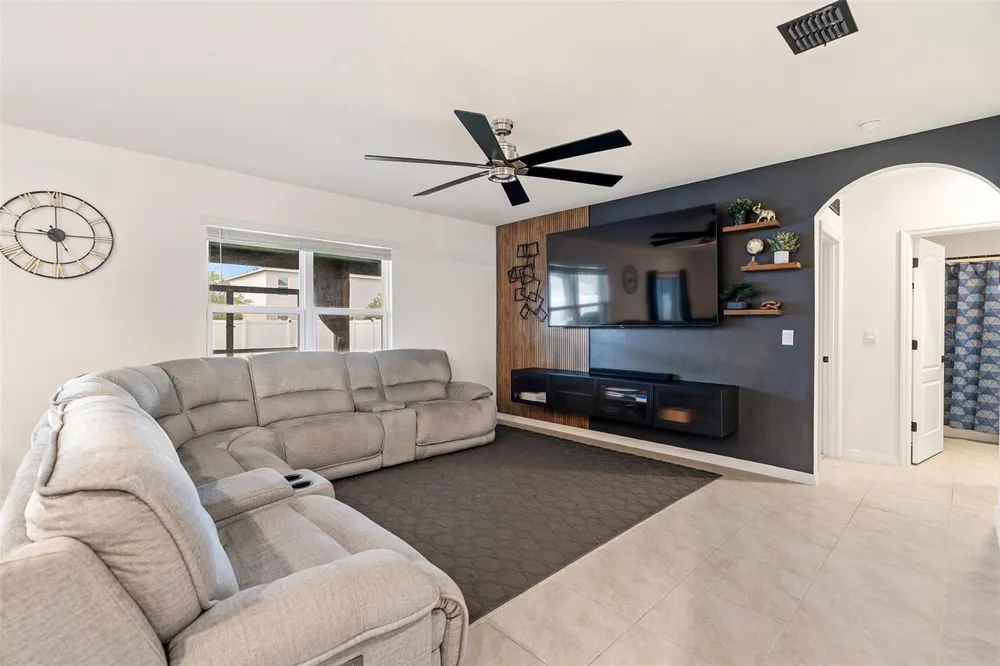 2533 HARMONIA HAMMOCK ROAD St Cloud, FL 34773