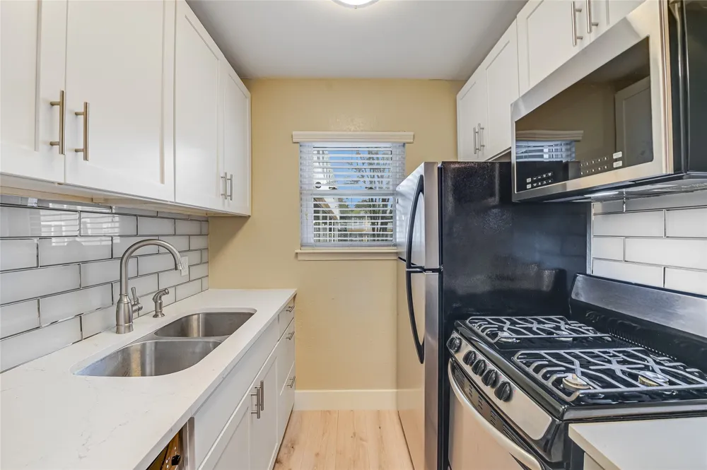 2401 Manor Road #131 Austin, TX 78722