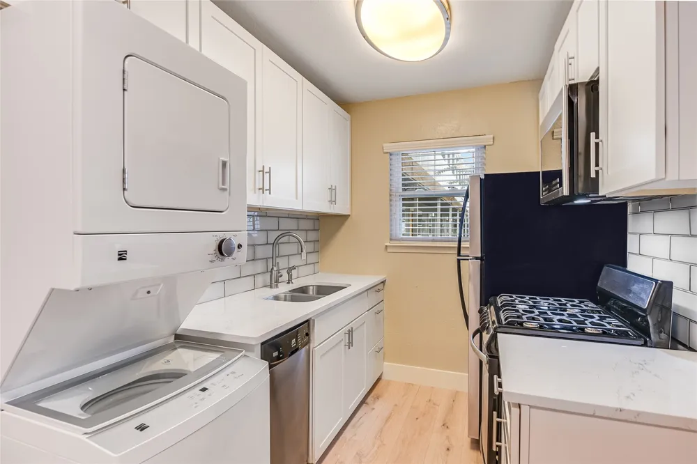 2401 Manor Road #131 Austin, TX 78722