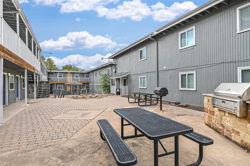 2401 Manor Road #131 Austin, TX 78722