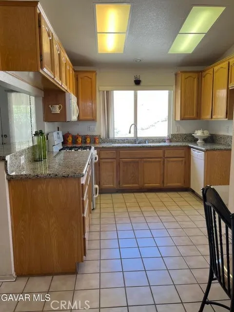 4354 Sungate Drive Palmdale, CA 93551
