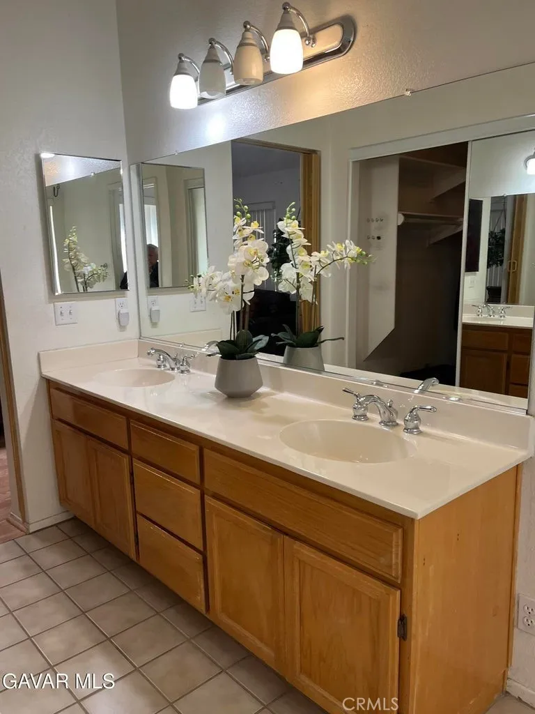 4354 Sungate Drive Palmdale, CA 93551
