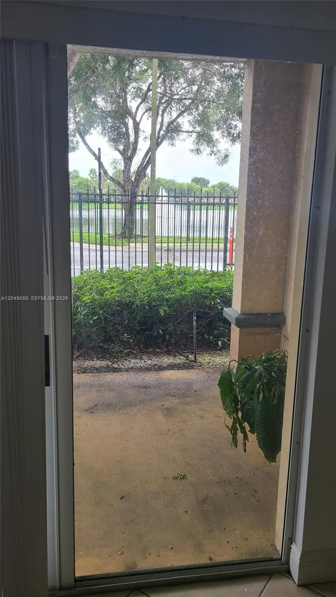 2442 Centergate Dr #101 Miramar, FL 33025