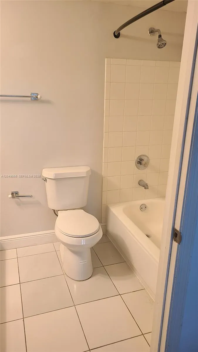 2442 Centergate Dr #101 Miramar, FL 33025
