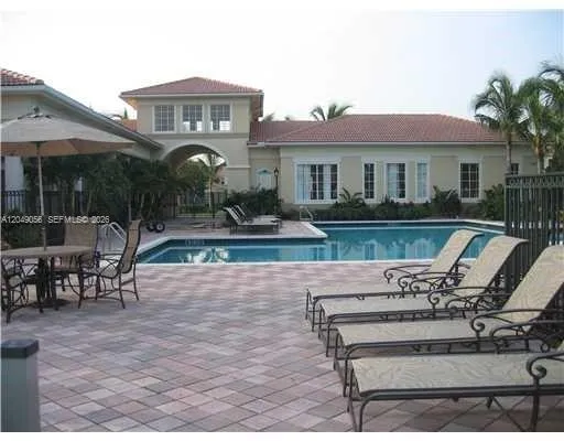 2442 Centergate Dr #101 Miramar, FL 33025