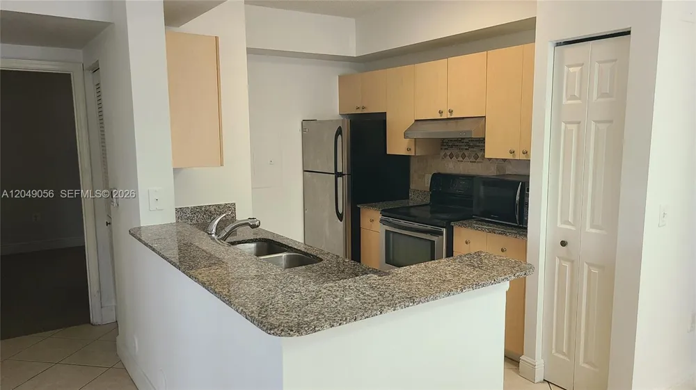 2442 Centergate Dr #101 Miramar, FL 33025