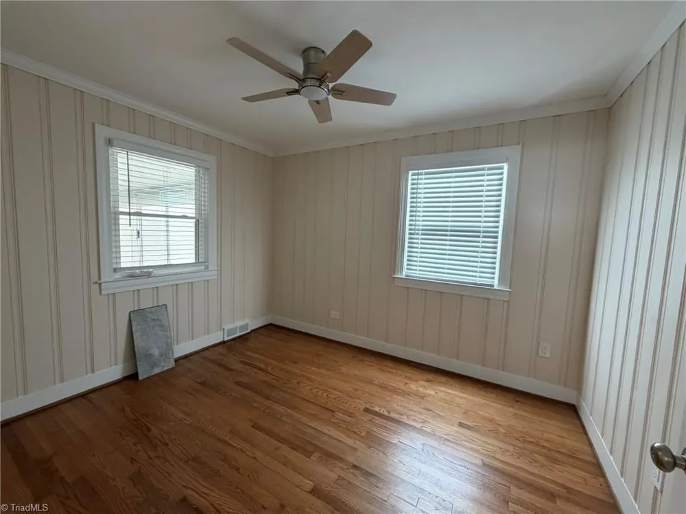 2421 Smithtown Road East Bend, NC 27018