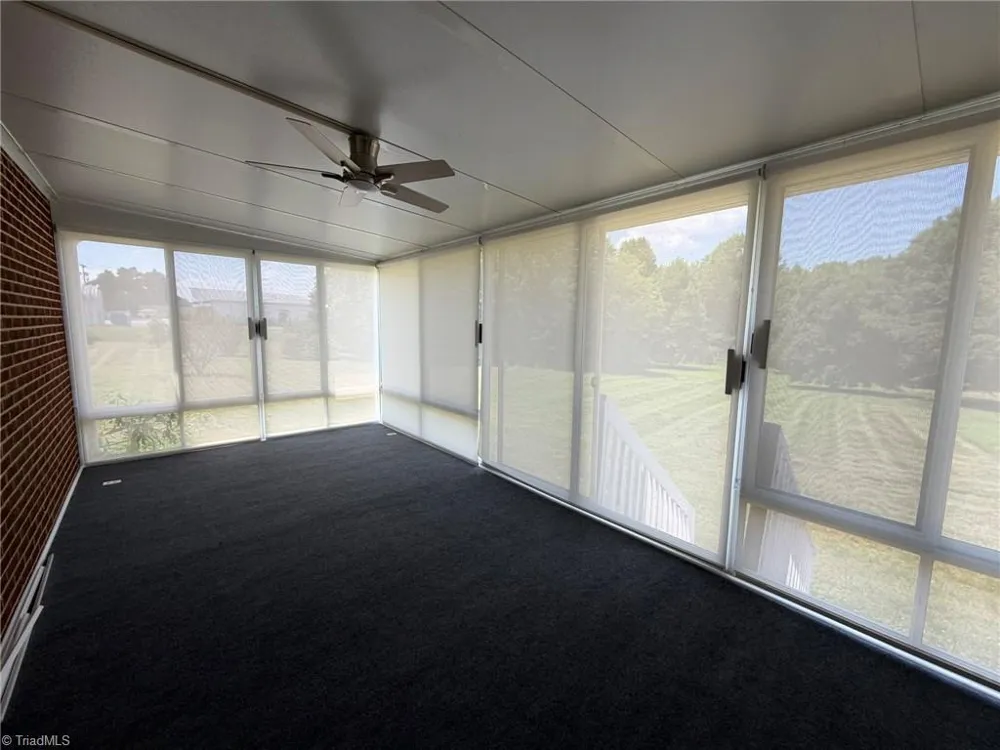 2421 Smithtown Road East Bend, NC 27018