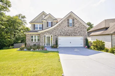 6880 Shadybrook Trail
