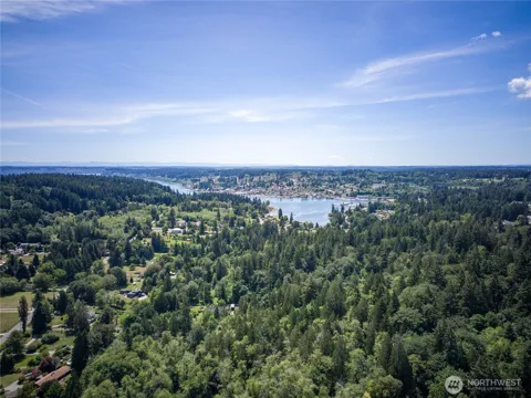 10609 33rd Avenue Ct NW