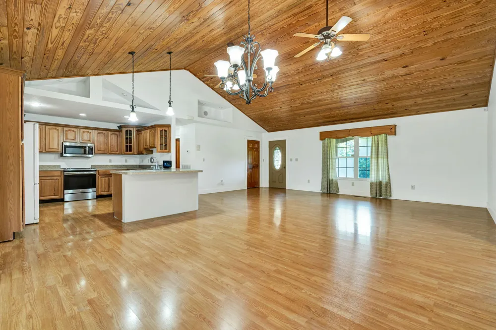 7425 Gamble Road Georgetown, TN 37336