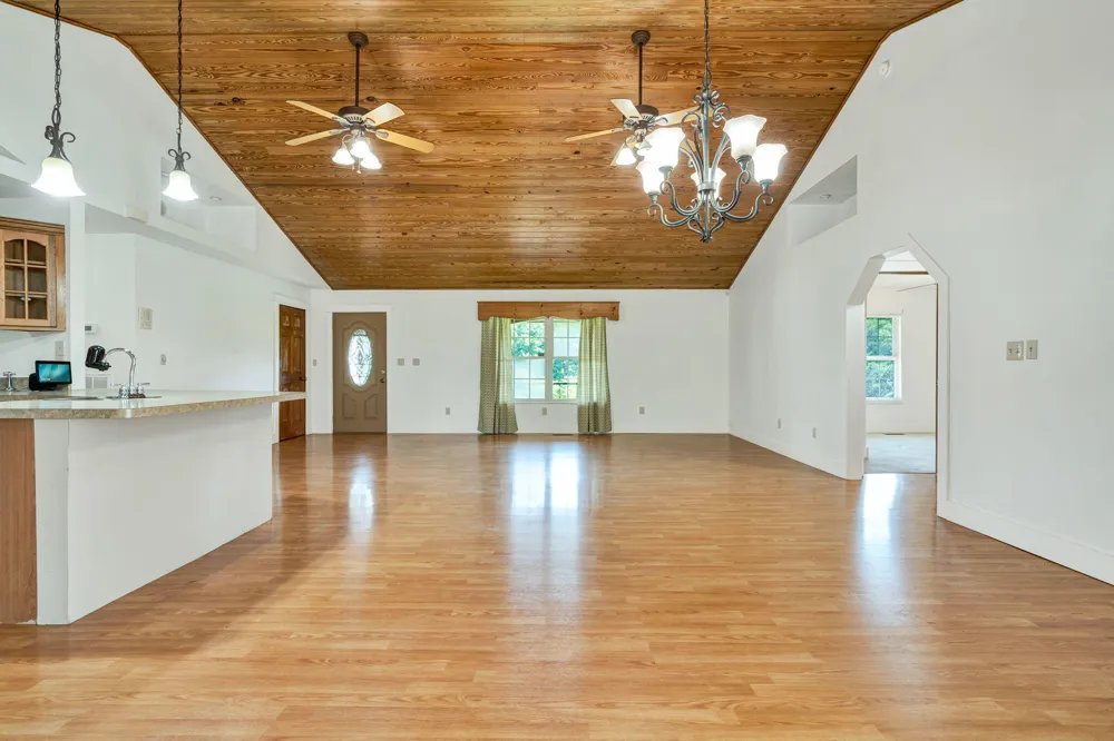 7425 Gamble Road Georgetown, TN 37336