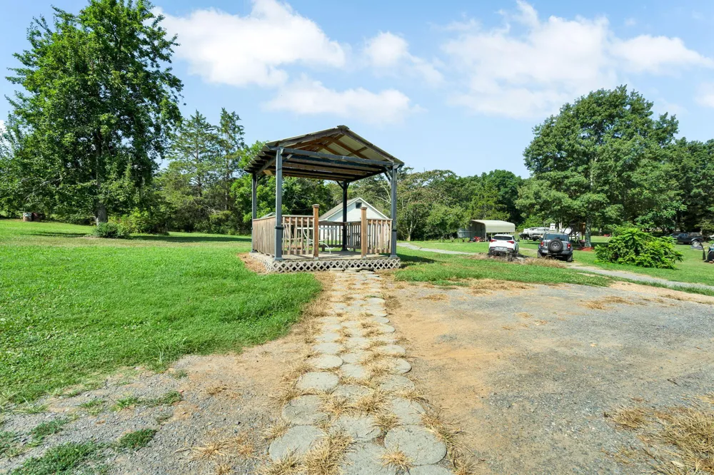 7425 Gamble Road Georgetown, TN 37336