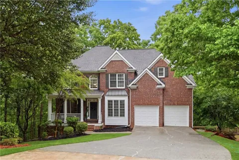 682 Montglade Court