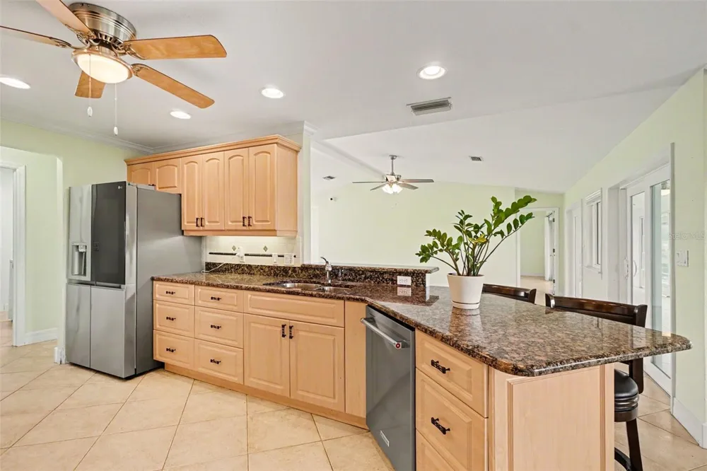12001 SW KINGSWAY CIRCLE Lake Suzy, FL 34269
