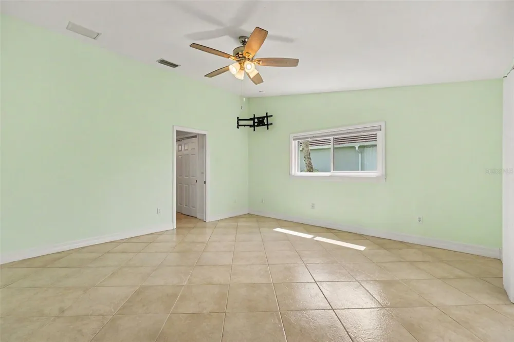 12001 SW KINGSWAY CIRCLE Lake Suzy, FL 34269
