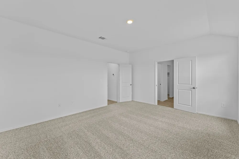 12216 Silverton Tree Bend Mustang Ridge, TX 78610