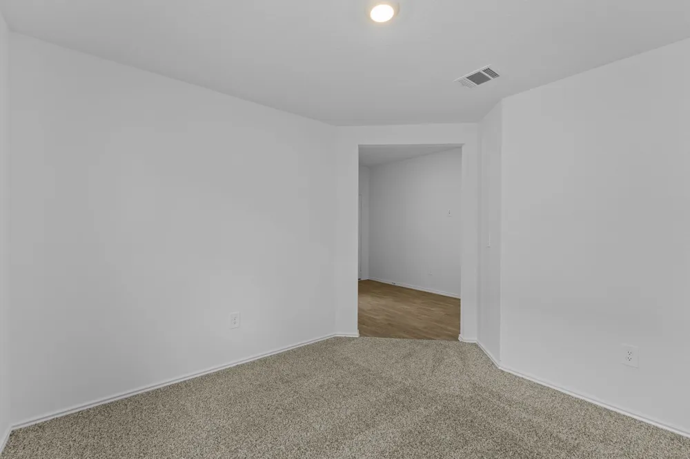 12216 Silverton Tree Bend Mustang Ridge, TX 78610