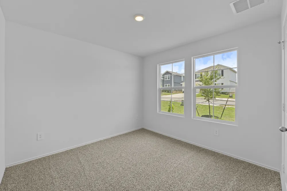 12216 Silverton Tree Bend Mustang Ridge, TX 78610